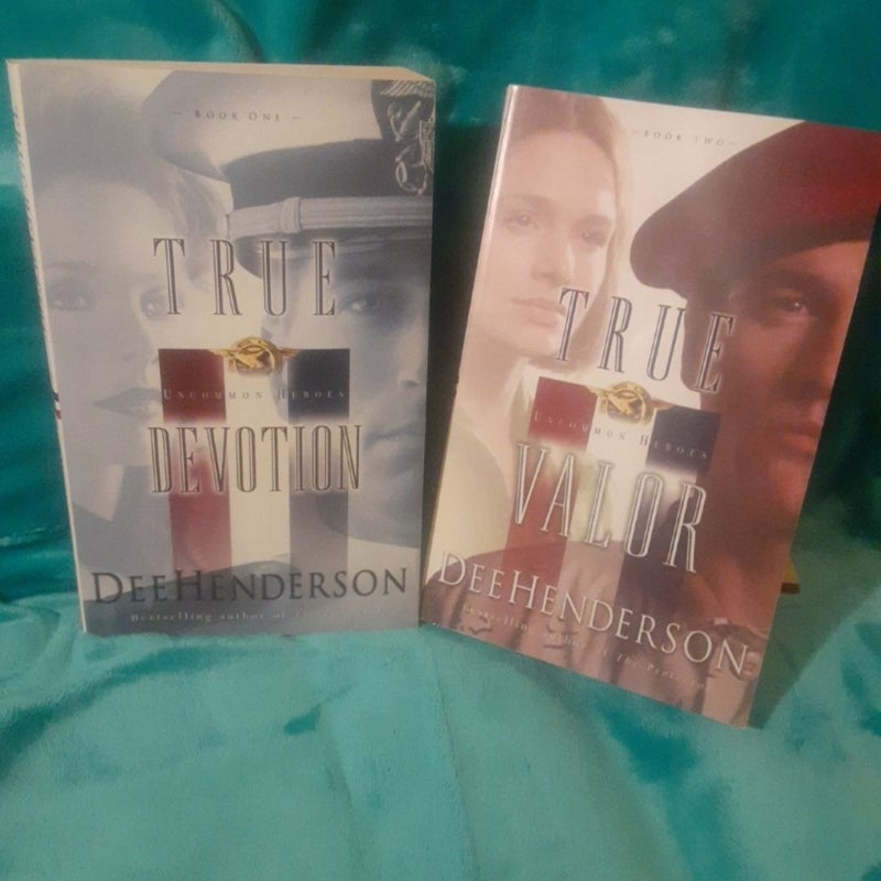 Uncommon Heroes 4 Book Set By Dee Henderson, Mulnomah Tpb, True Devotion, Valor