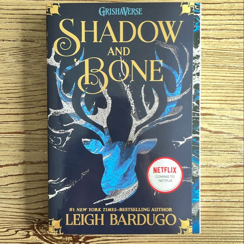 The Shadow and Bone Trilogy Boxed Set