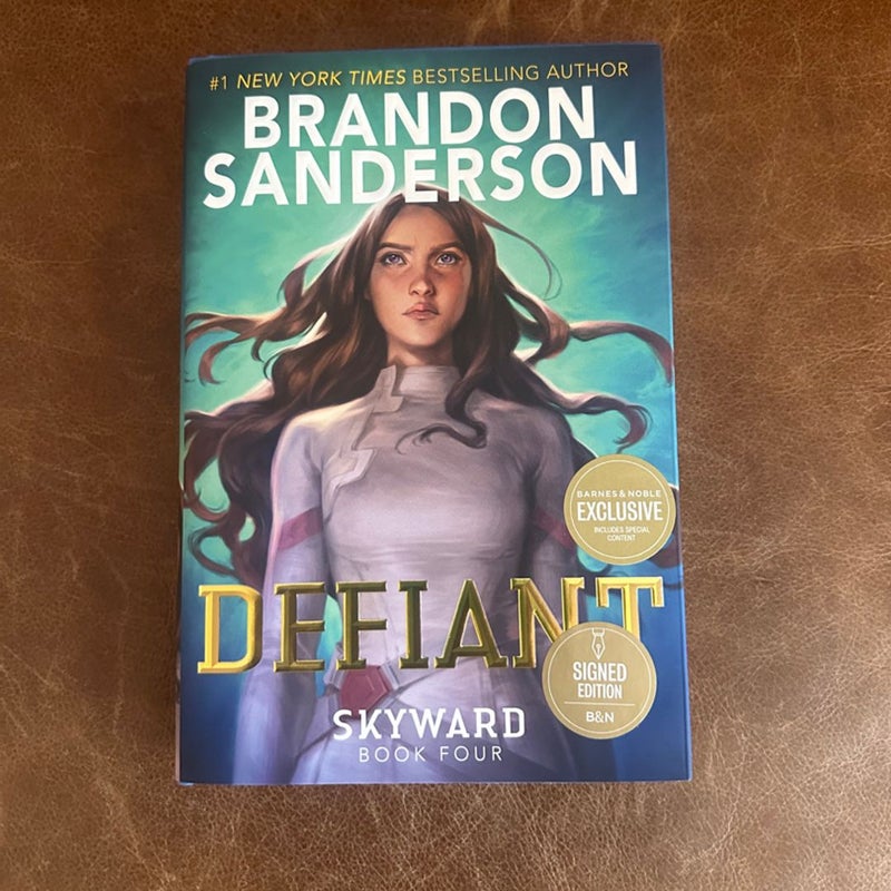 Defiant skyward series signed by brandon sanderson barnes and noble special  by Brandon Sanderson , Hardcover | Pangobooks
