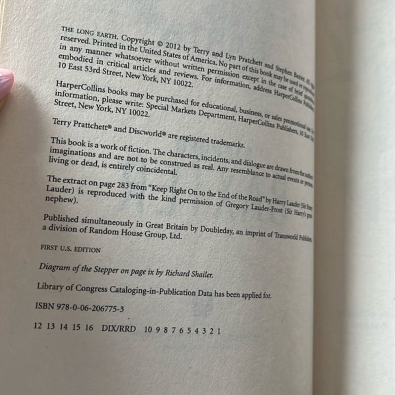 The Long Earth (FIRST EDITION)