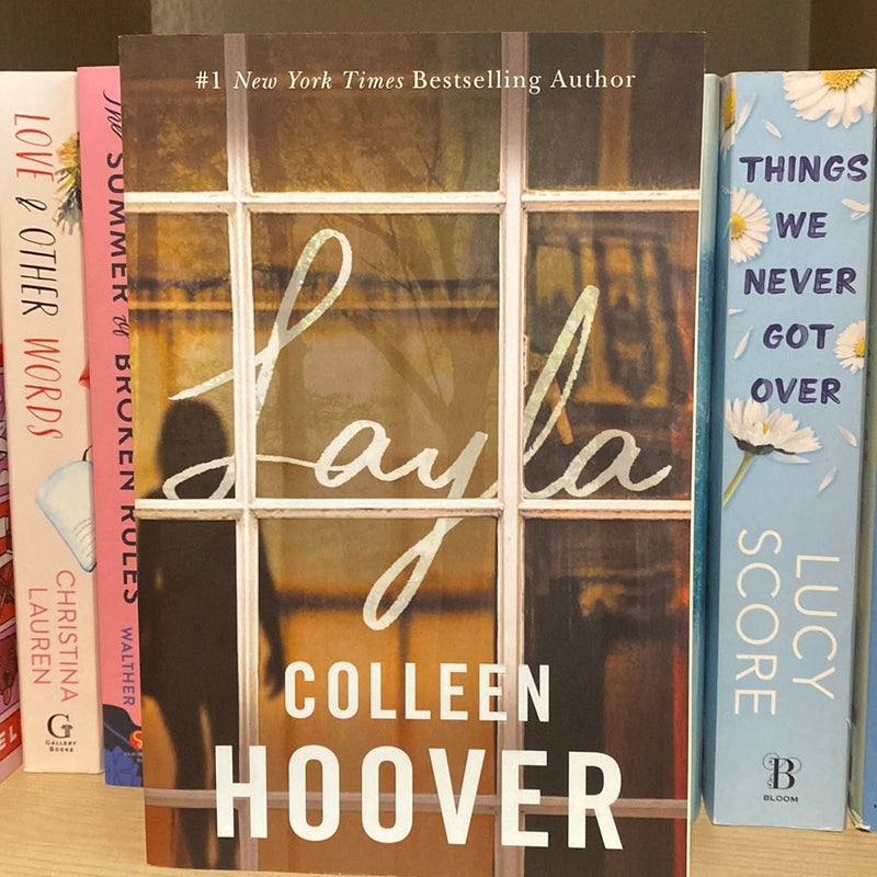  Layla: 9781542000178: Hoover, Colleen: Books