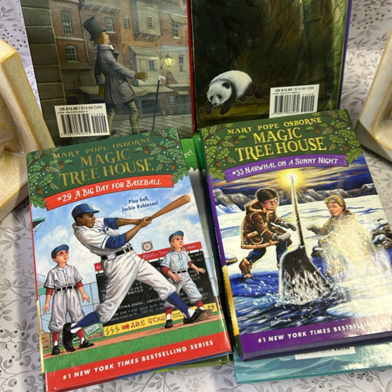 Magic Tree House 10 Hardcover Bundle 