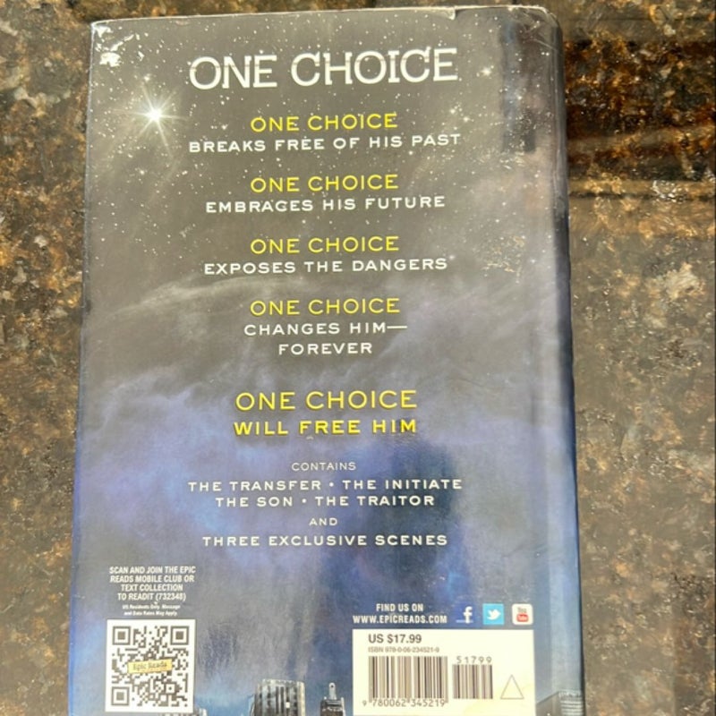 Four: a Divergent Collection