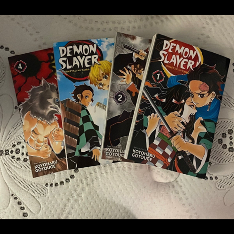 Demon Slayer: Kimetsu No Yaiba, Vol. 1