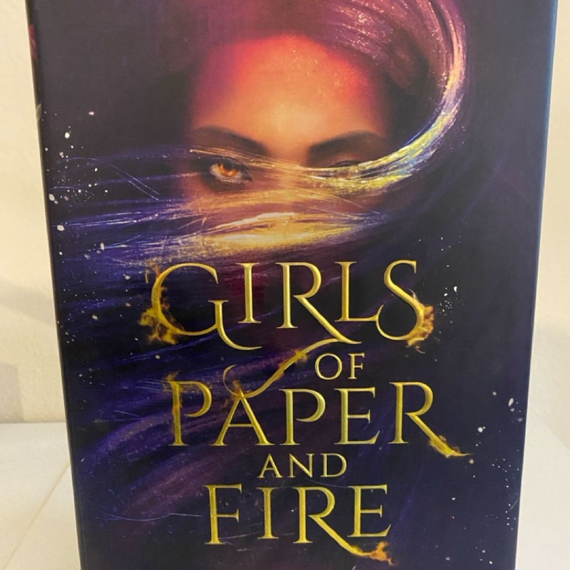 Girls of Paper and Fire (Signed Owlcrate Edition)