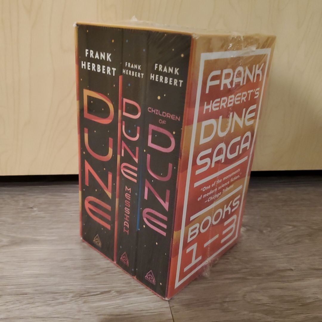Frank Herbert Dune Series 3冊セット Frank Herbert's Dune Saga 3-Book Deluxe Hardcover Boxed Set: Dune