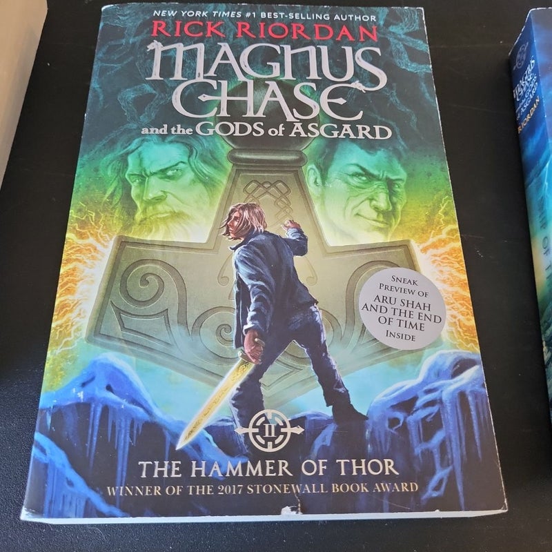 Magnus Chase and the Gods of Asgard Book 1 the Sword of Summer (Magnus Chase and the Gods of Asgard Book 1-3)