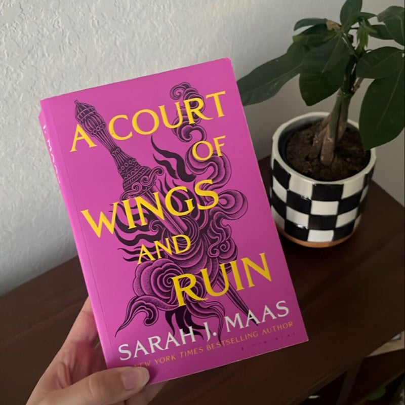 A Court of Wings and Ruin