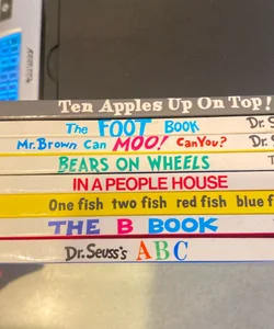 Dr. Seuss Lot of 8 Books