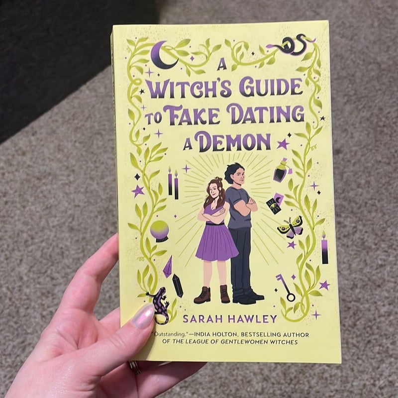 A Witch's Guide to Fake Dating a Demon