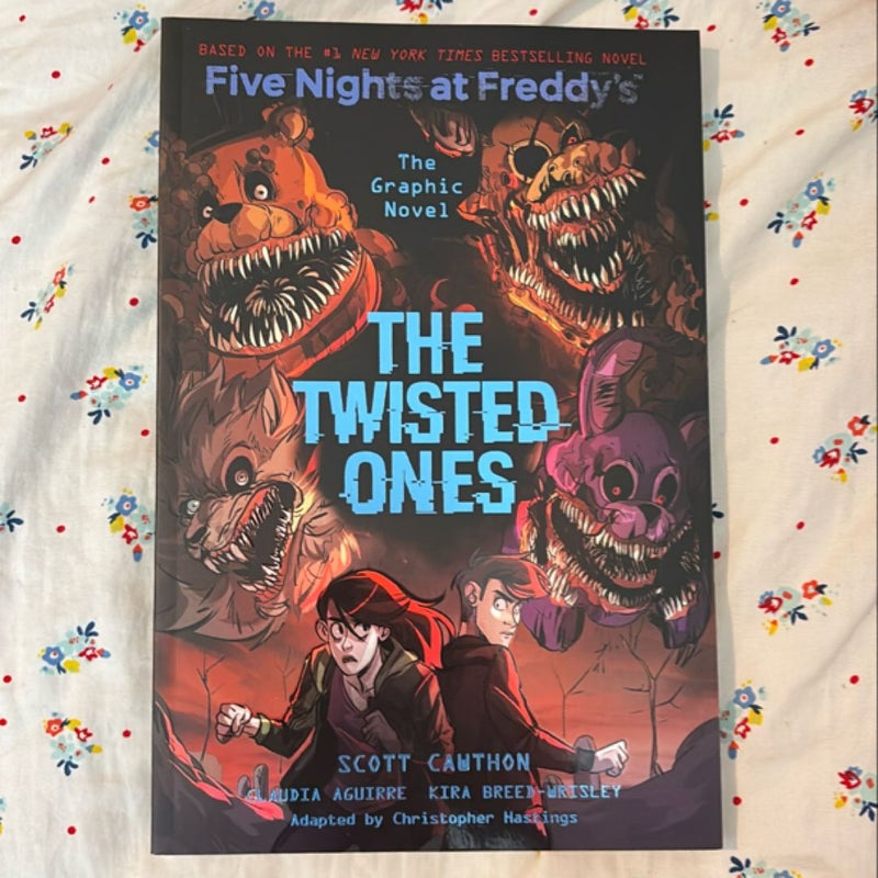 The Twisted Ones (Five Nights at Freddy's Graphic Novel #2)