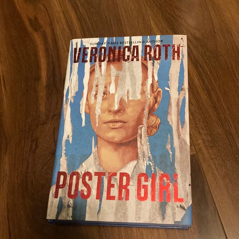 Poster girl (Fairyloot Edition)