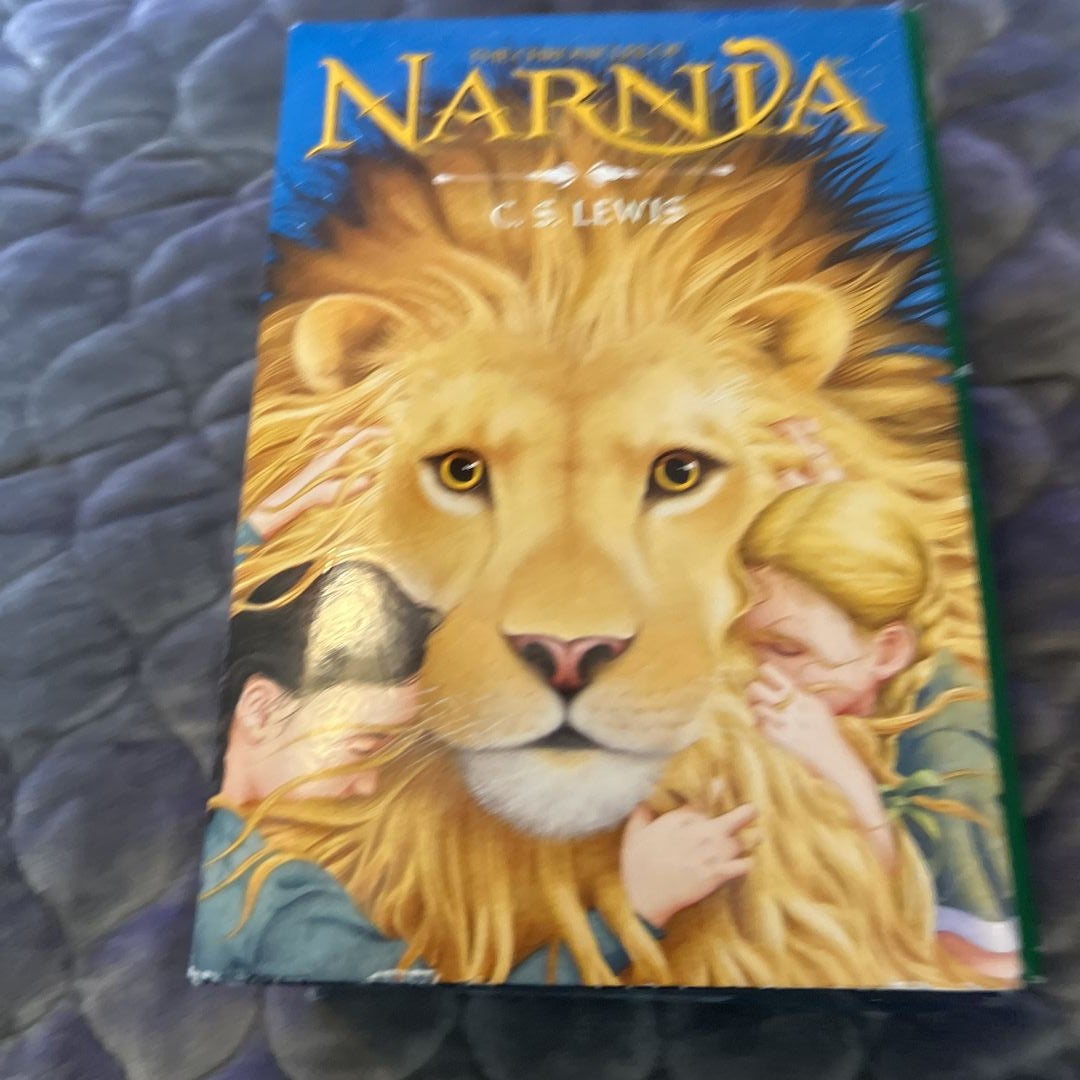 Trivia　Lewis,　Set　Lion　The　S.　Narnia　C.　Chronicles　Pangobooks　of　Book　Book　with　by　Paperback