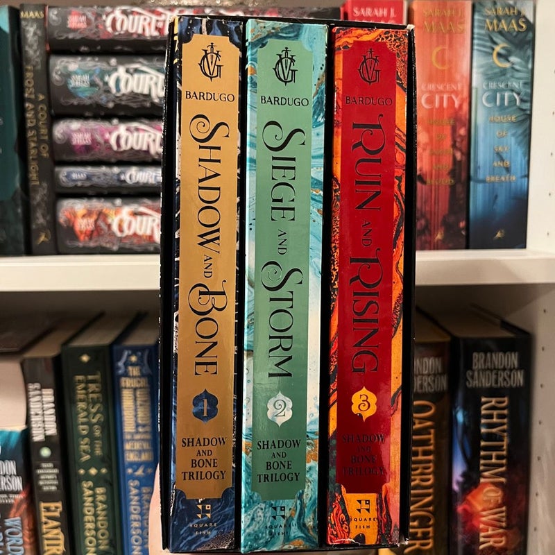 The Shadow and Bone Trilogy Boxed Set