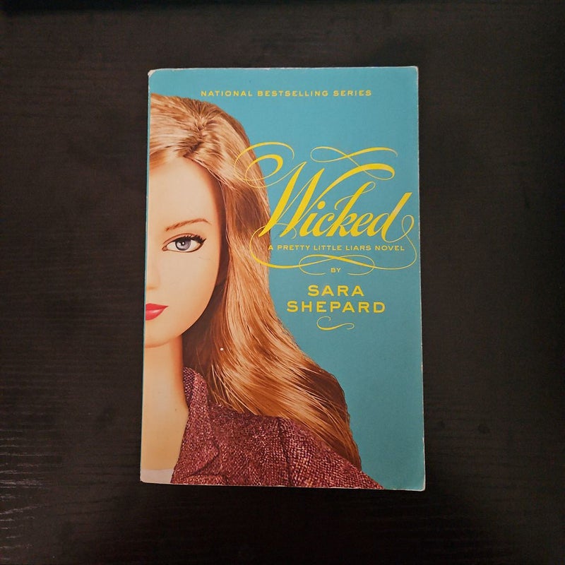 Pretty Little Liars #5: Wicked