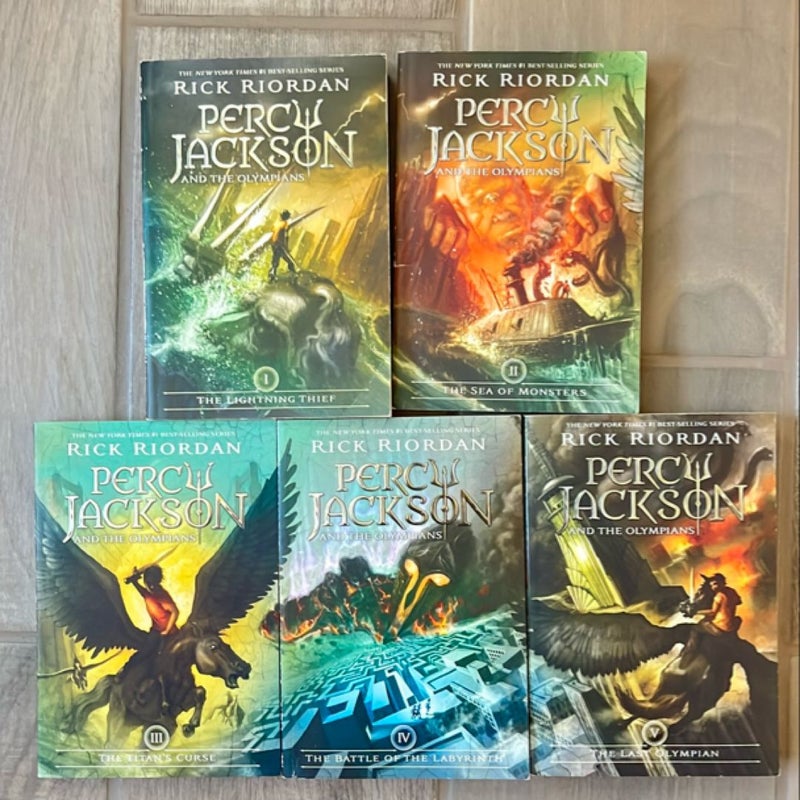 Percy Jackson and the Olympians 5 Book Paperback Boxed Set (new Covers W/poster)