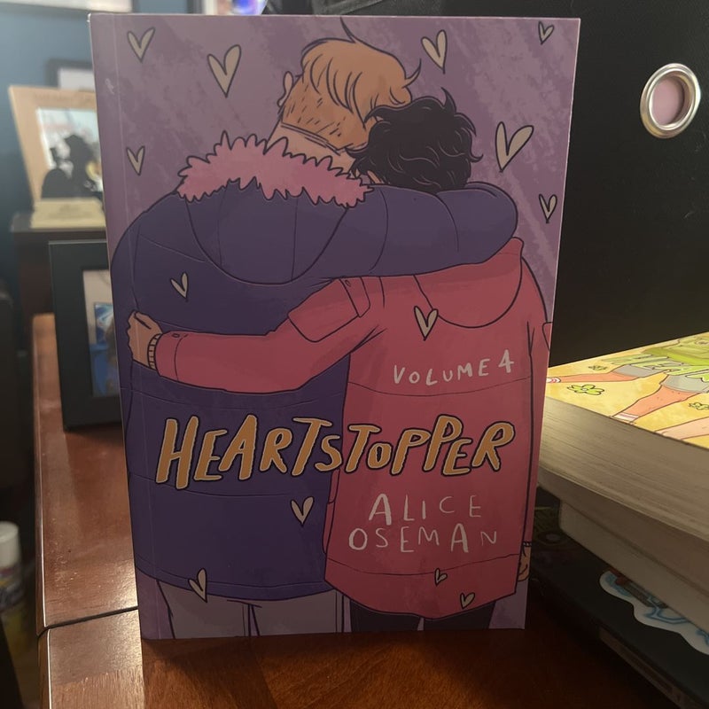 Heartstopper: Volume 4: a Graphic Novel