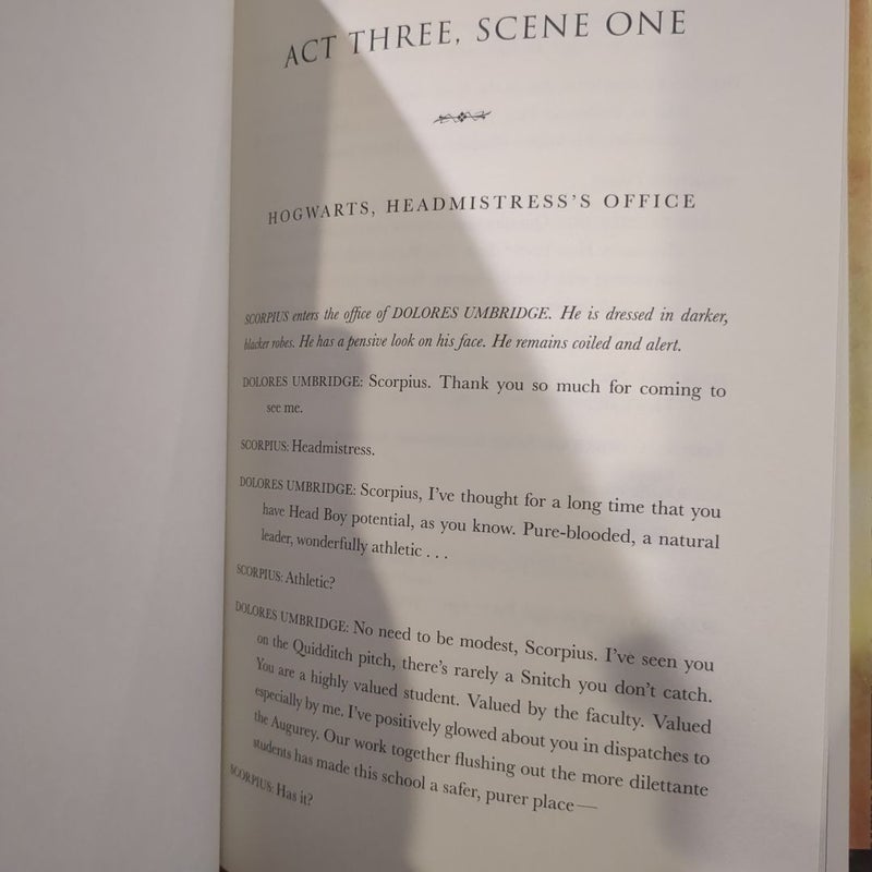 Harry Potter and the Cursed Child Parts One and Two (Special Rehearsal Edition Script)