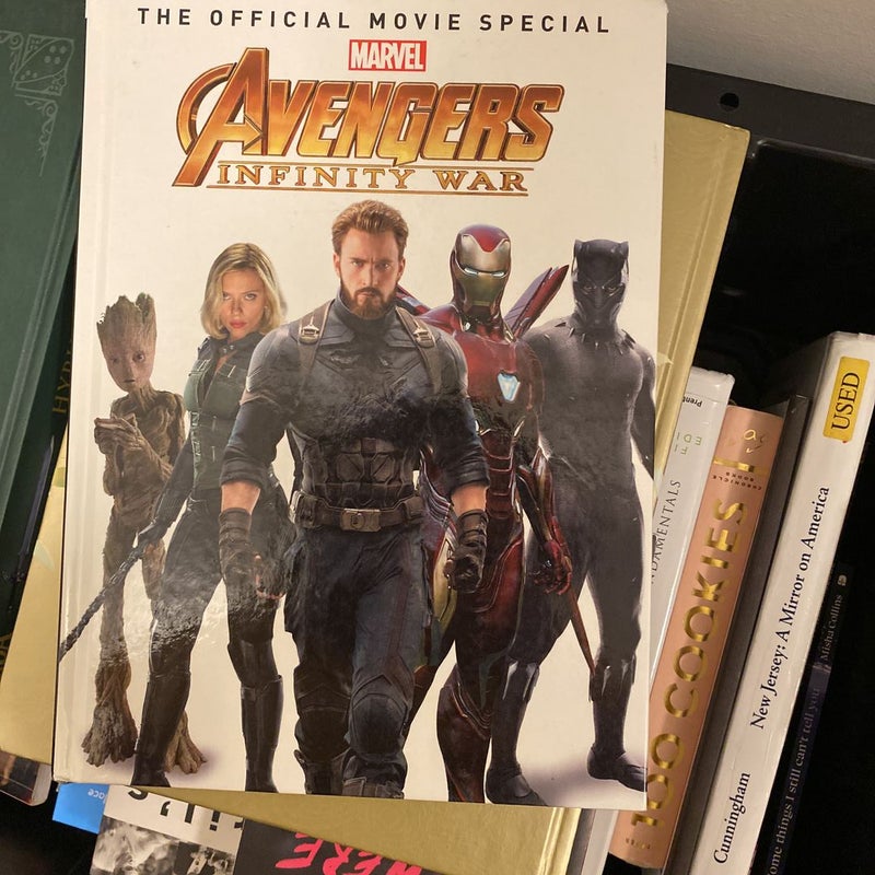 Marvel's Avengers Infinity War: the Official Movie Special Book