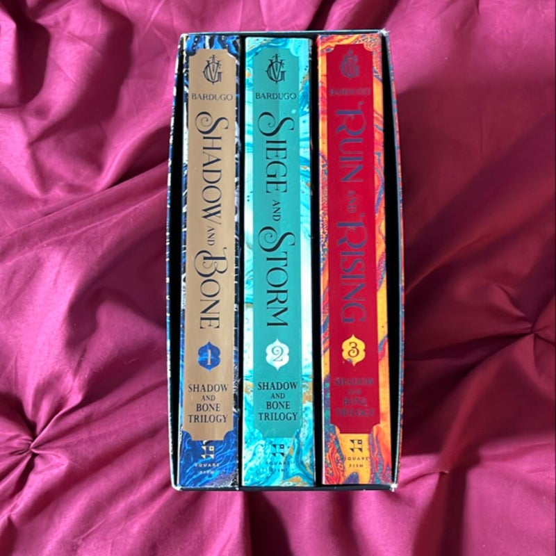 The Shadow and Bone Trilogy Boxed Set