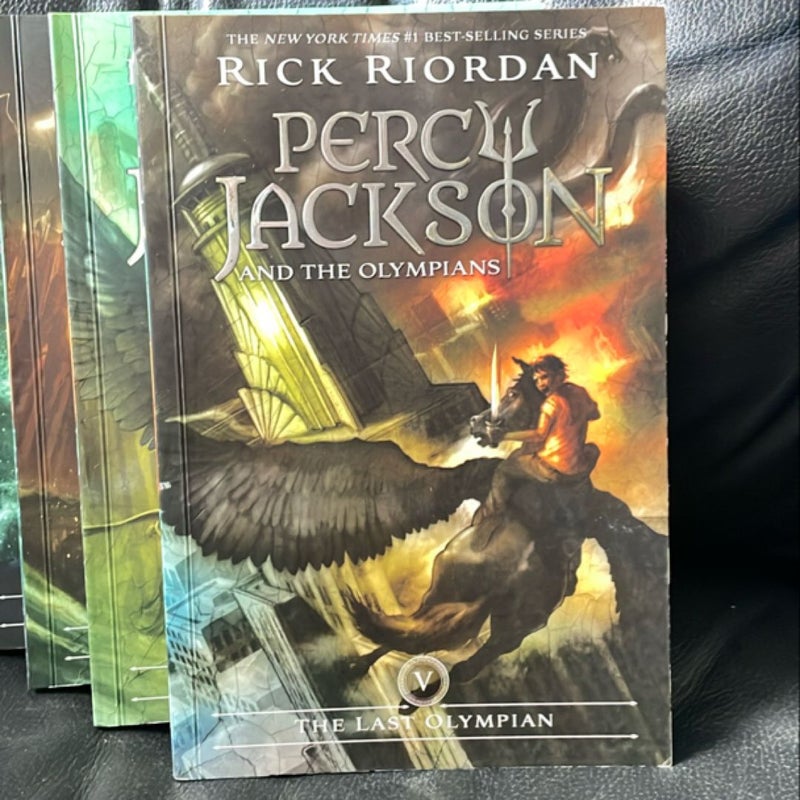 Percy Jackson and the Olympians - 5 Book Set No Box