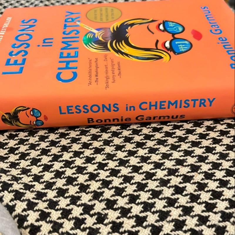 Lessons in Chemistry *like new
