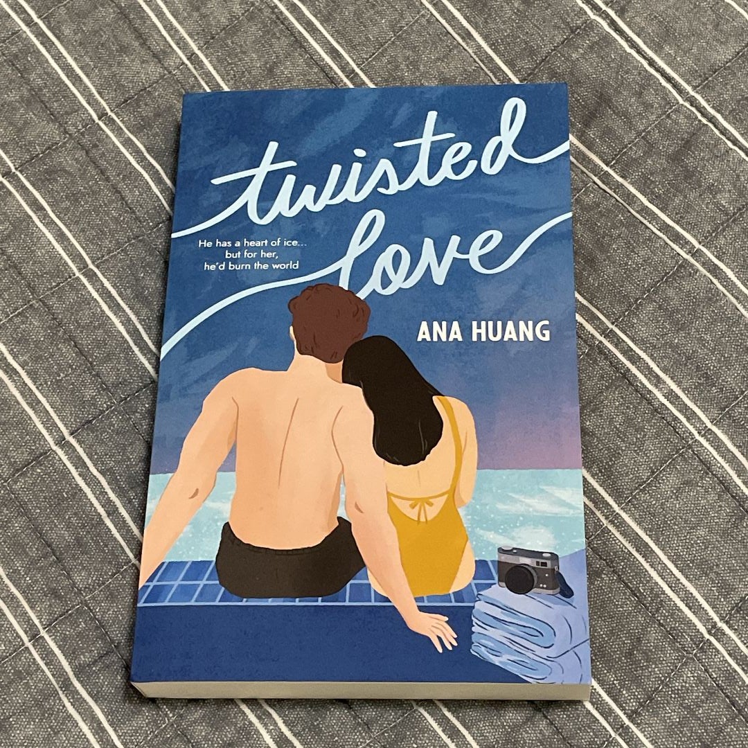 Twisted Love - Signed Limited Steamy Lit Edition by Ana Huang, Paperback