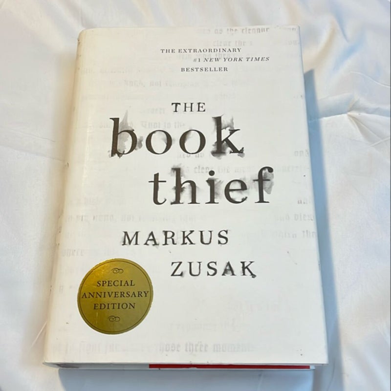 The Book Thief (Anniversary Edition)