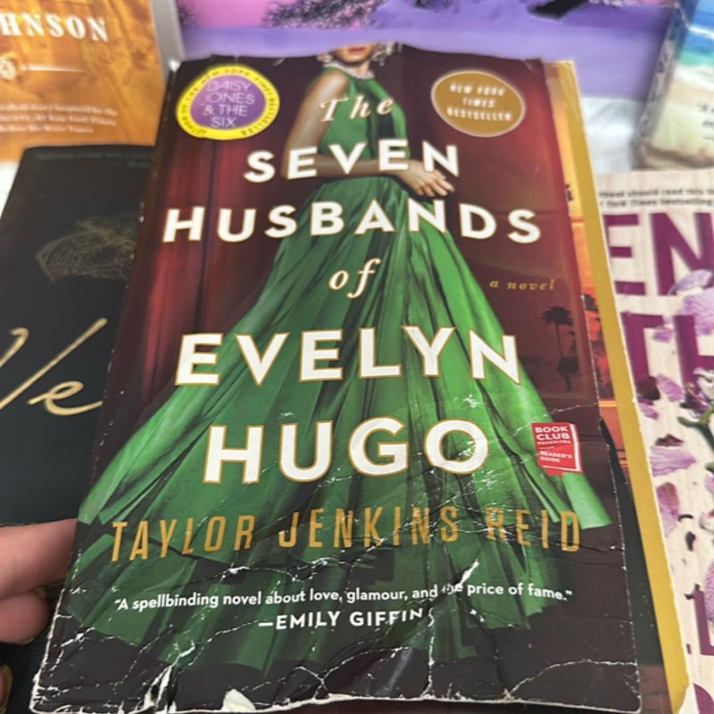 The Seven Husbands of Evelyn Hugo (Bundle)