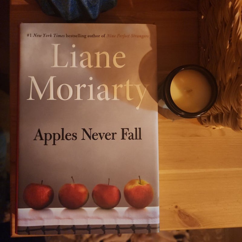 Apples Never Fall