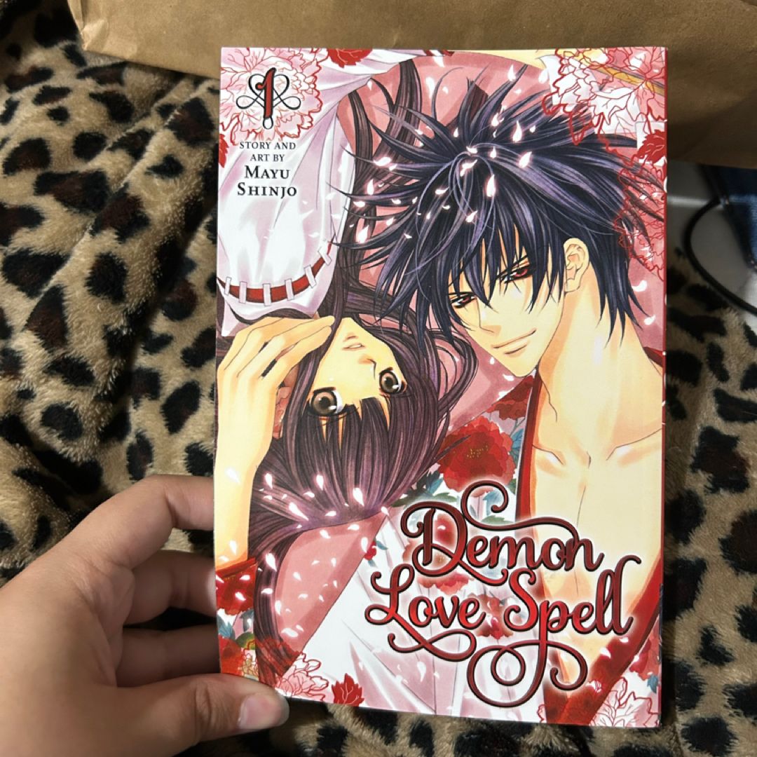 Demon Love Spell, Vol. 1