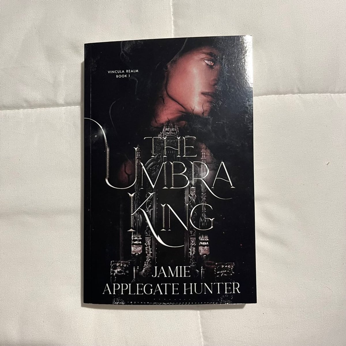 The Umbra King by JAMIE APPLEGATE HUNTER, Paperback | Pangobooks