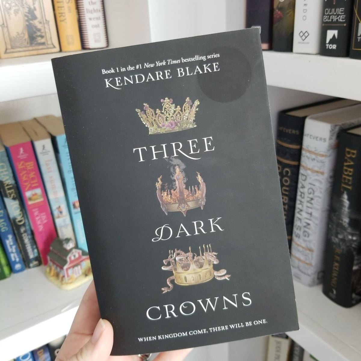 Three Dark Crowns by Kendare Blake, Hardcover Pangobooks
