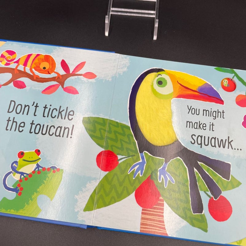 Usborne touchy feely sounds don’t tickle the tiger ! Board book
