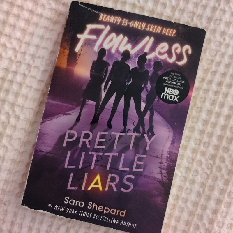 Pretty Little Liars #2: Flawless