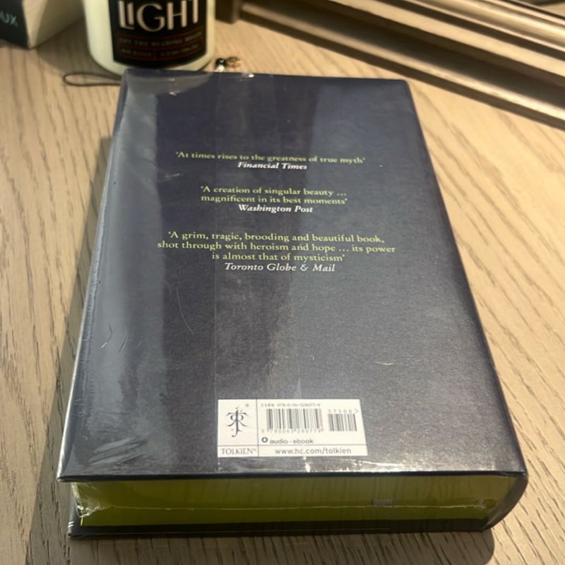 The Silmarillion [Illustrated Edition]