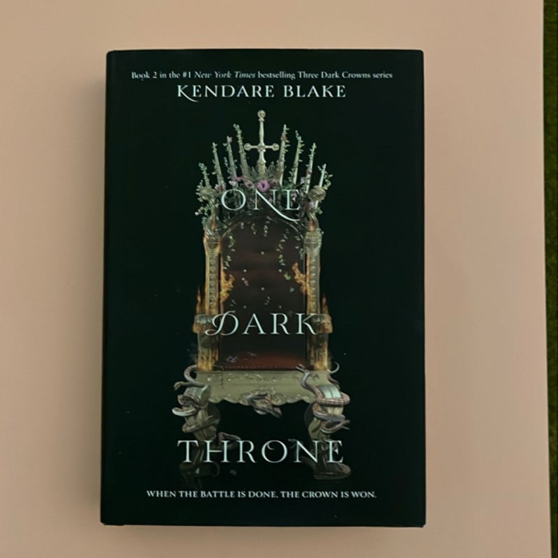 One Dark Throne (Book 2 / Three Dark Crowns series)