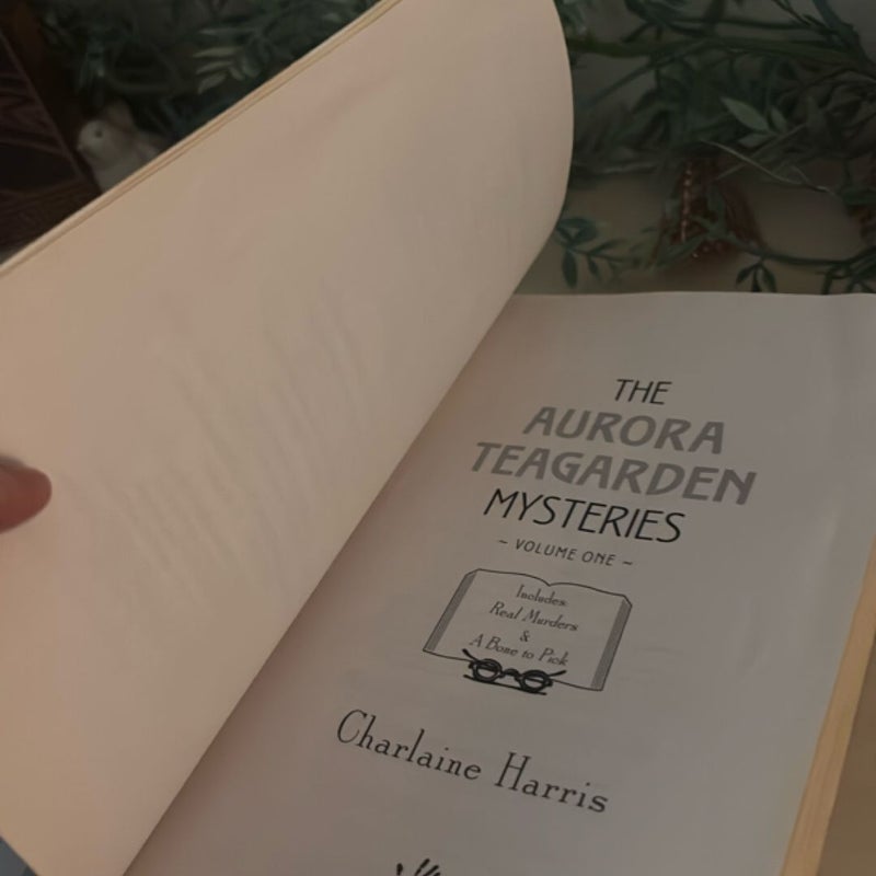 The Aurora Teagarden Mysteries: Volume One
