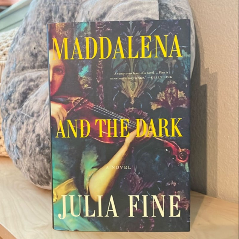 Maddalena and the Dark