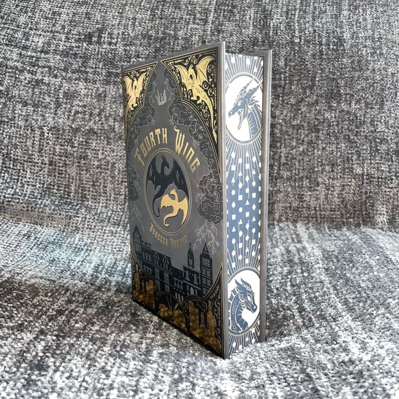 Fourth Wing Special Edition binding with sprayed edges and gold foiling