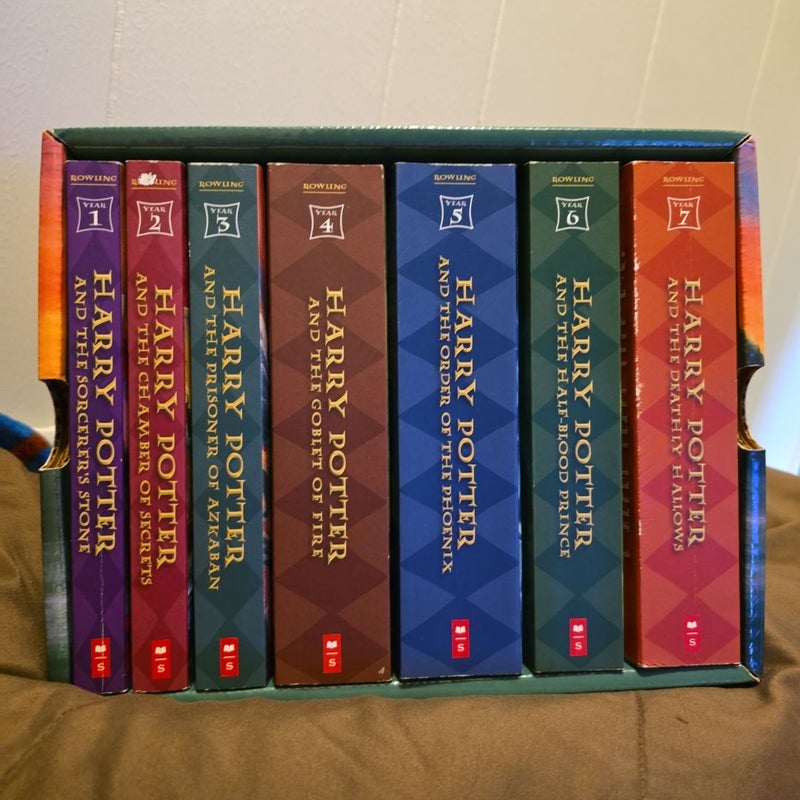 Harry Potter Paperback Boxset #1-7