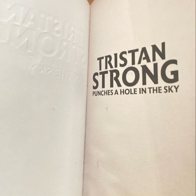 Tristan Strong Punches a Hole in the Sky (a Tristan Strong Novel, Book 1)