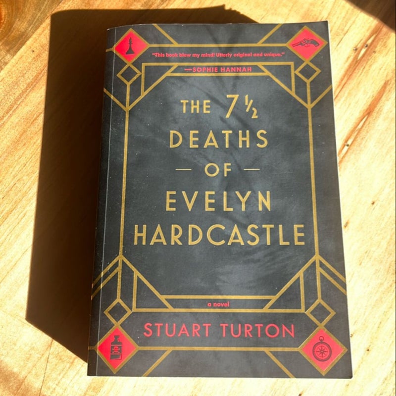 The 7½ Deaths of Evelyn Hardcastle