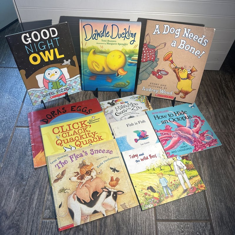 Animal focused elementary-aged, softcover book bundle 