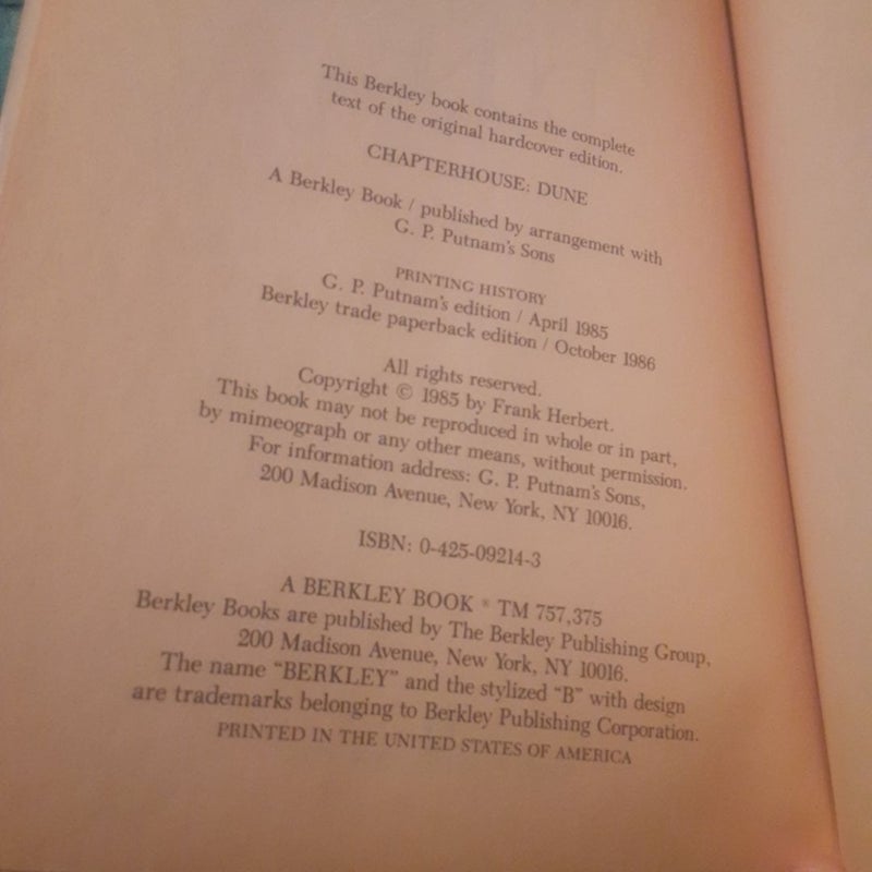 Chapterhouse Dune By Frank Herbert, 1986 Berkley Trade Paperback Book =)