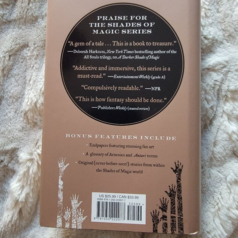 A Gathering of Shadows Barnes & Noble Exclusive Edition