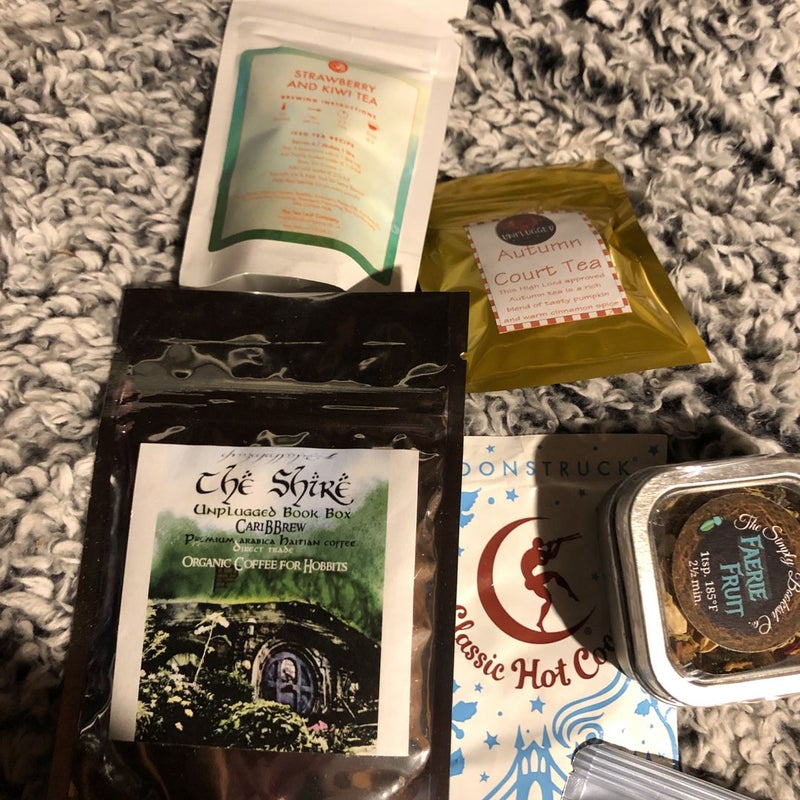 Bookish Tea & Drinks