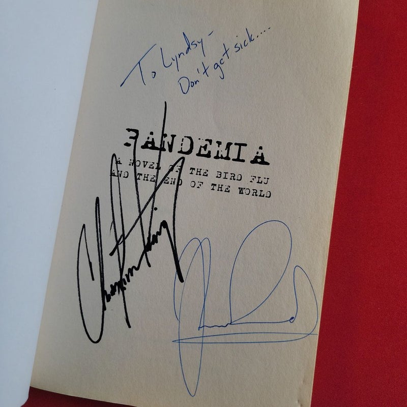 Pandemia Signed by Authors 