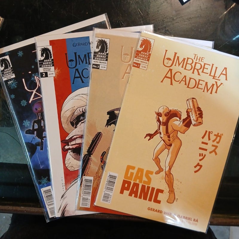 Umbrella academy lot of 4