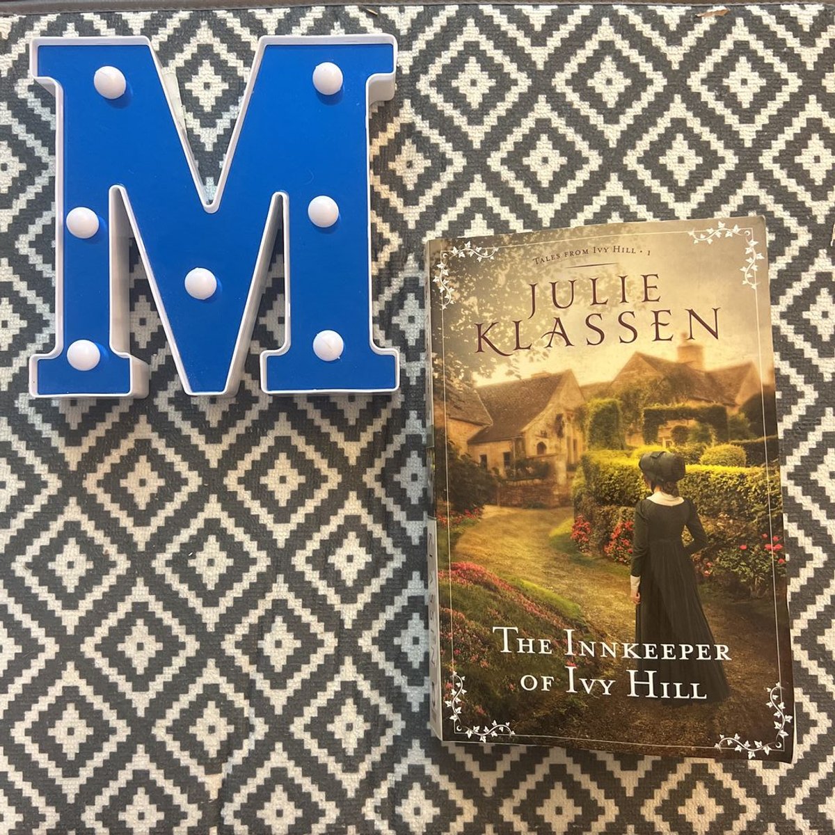 The Innkeeper of Ivy Hill by Julie Klassen